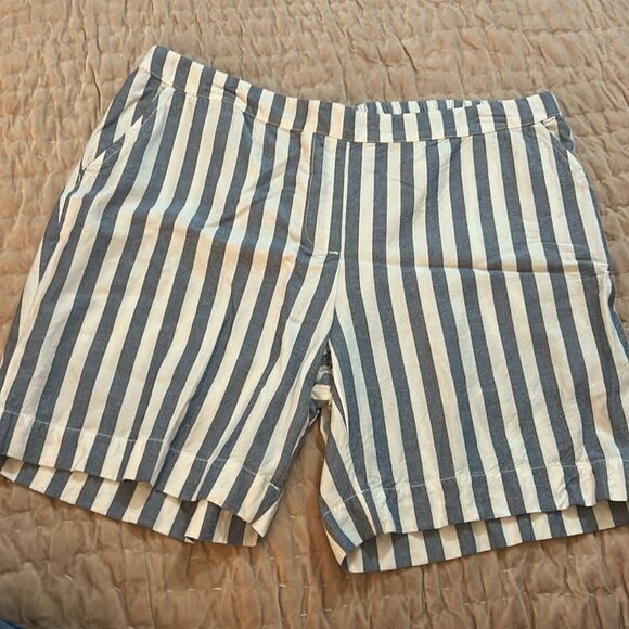 Chico's Blue and White Striped Women's shorts size Chico’s 2 (size 10/12) - Picture 3 of 8